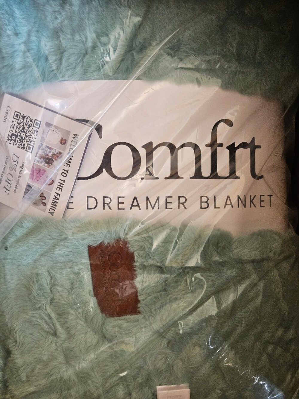 Comfrt Wasabi Dreamer Blanket - Picture 4 of 9